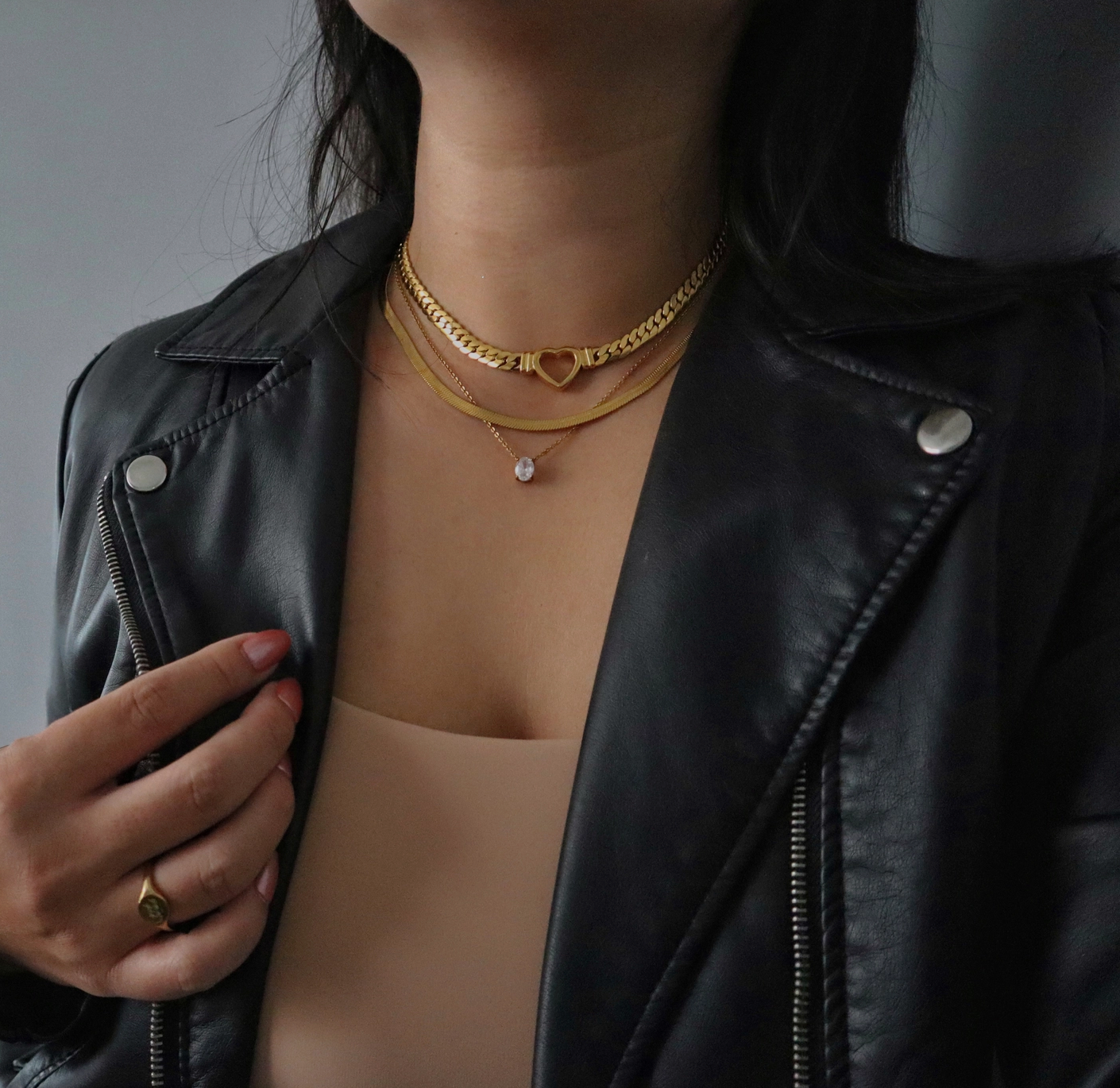 Jessa Heart Choker - Gold