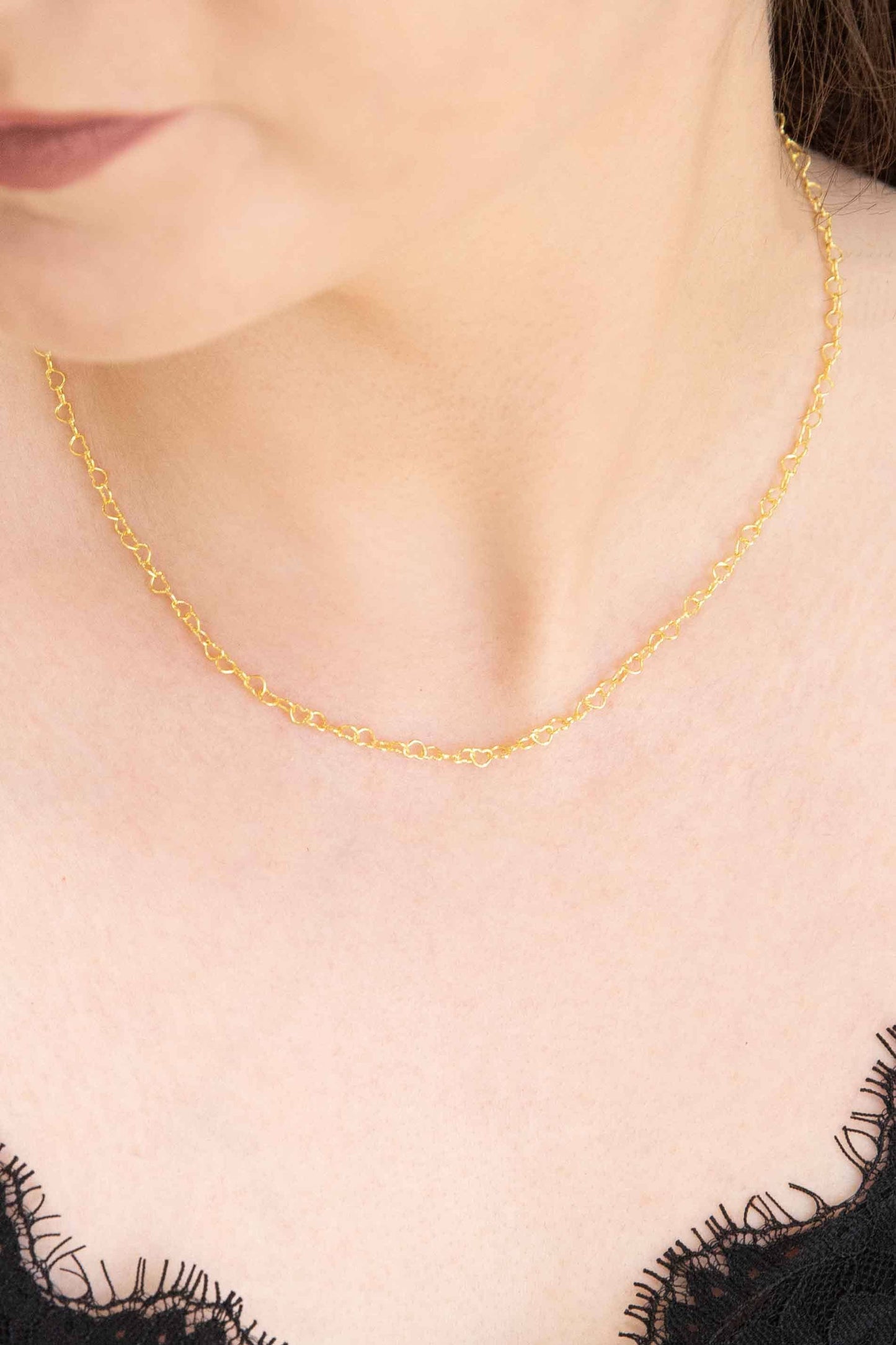 Lovoda Chain of Hearts Necklace - 18K Gold Plated