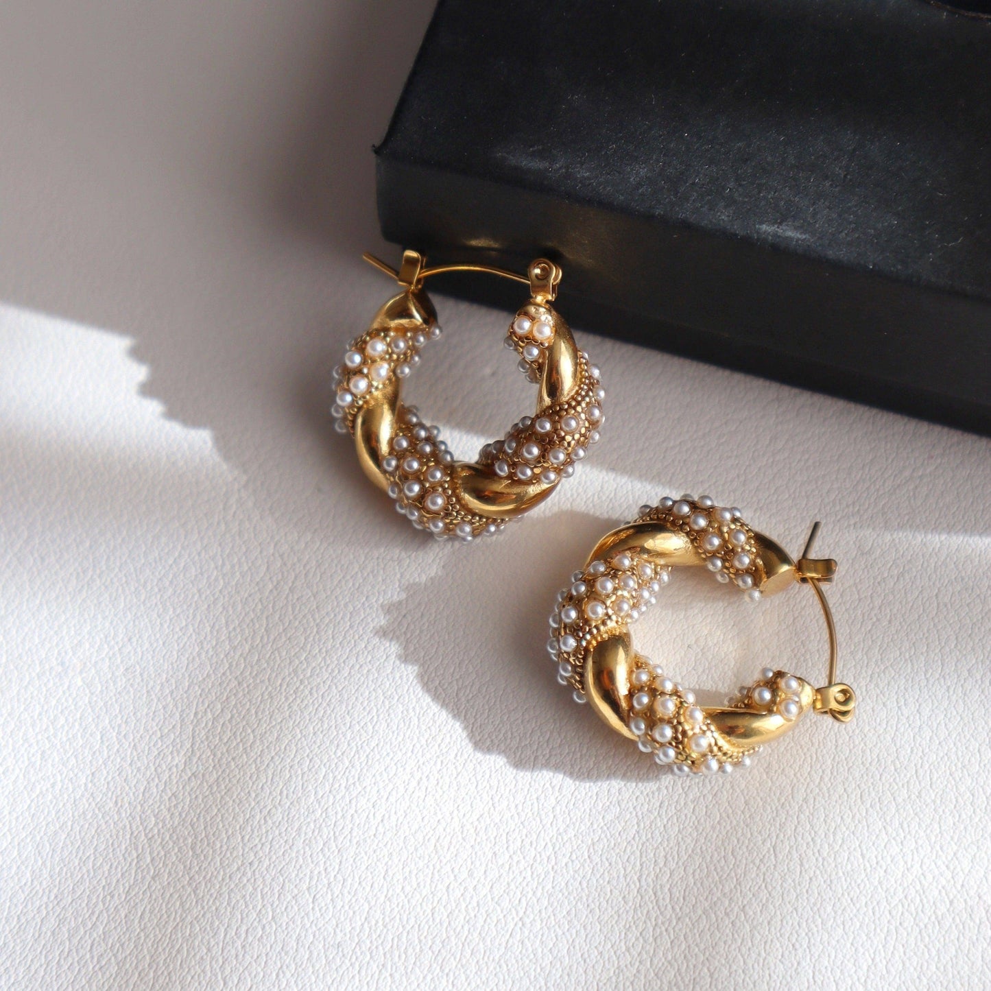Jessa Nolita Pearl Twisted Hoops - Gold