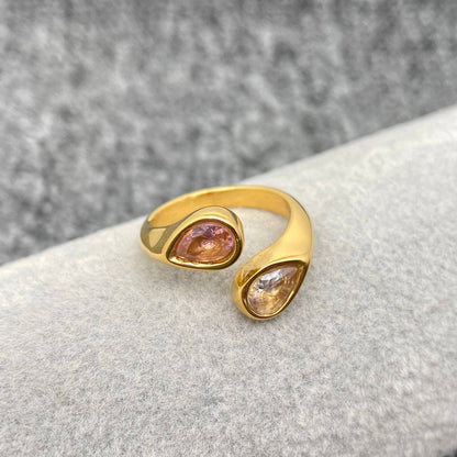 Mio Queena Two-color Zircon Ring - 18K Gold-plated
