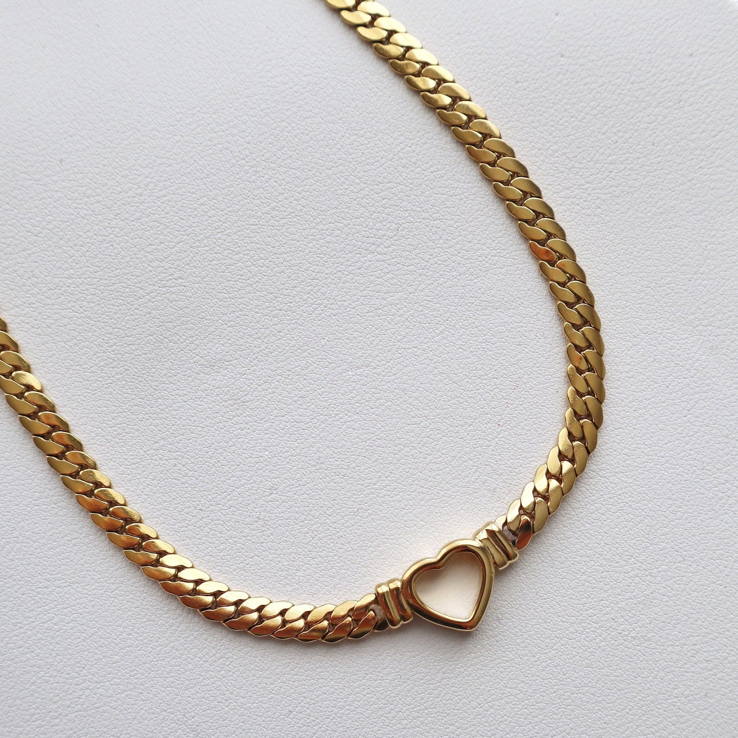 Jessa Heart Choker - Gold
